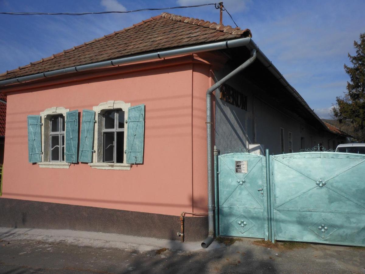 Merum Pinceszet Es Vendegszoba Tállya Екстериор снимка